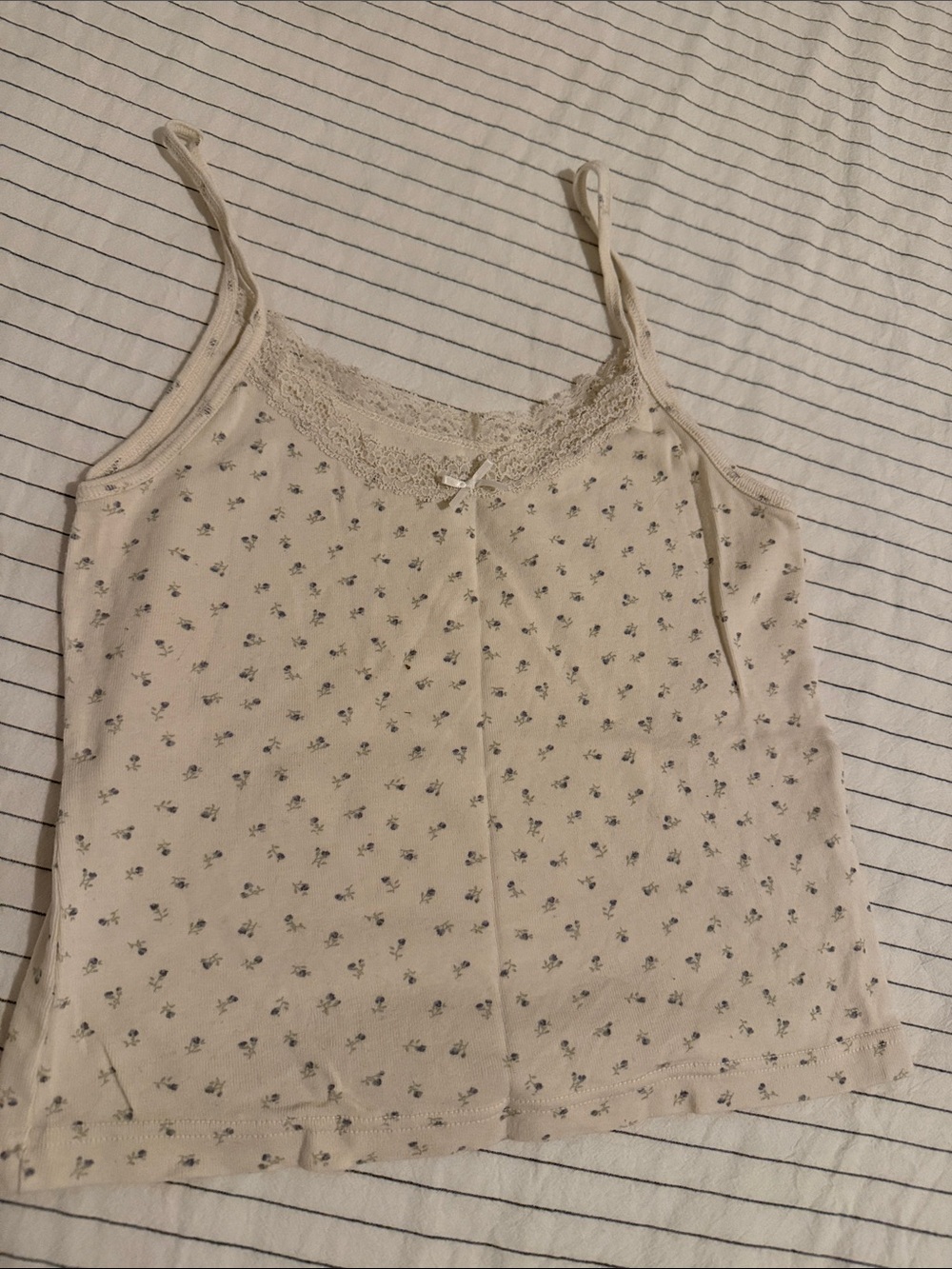Brandy Melville Cream Floral Lace-Trim Cami Tank Top